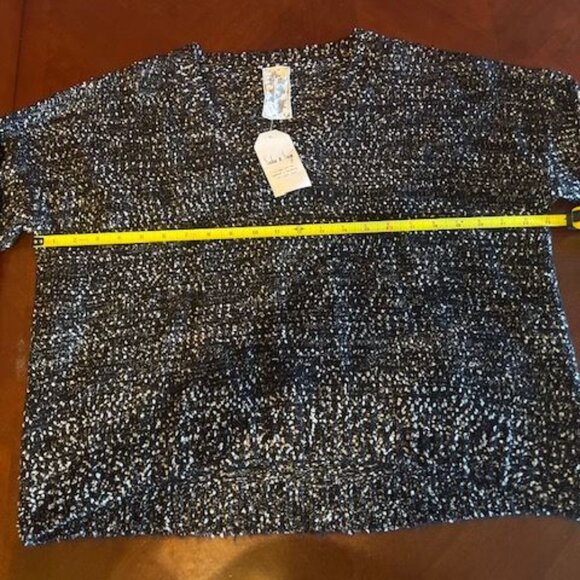 Sadie & Sage Womens Black & White Acrylic Sweater V neck size small - Picture 4 of 8